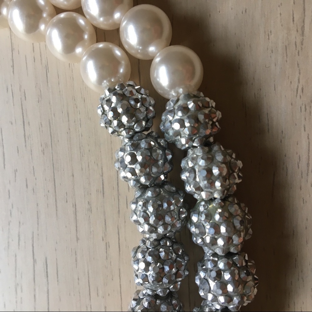 Faux Pearl and Rhinestone Double necklace, Chunky Necklace, Costume Jewelry - Picture 3 of 4